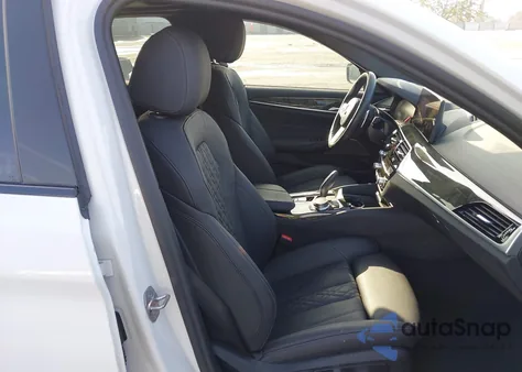 2022 BMW 530E из США, поврежденный, VIN WBA13AG04NCK75459